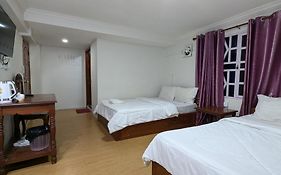 Empire House, Phnom Penh